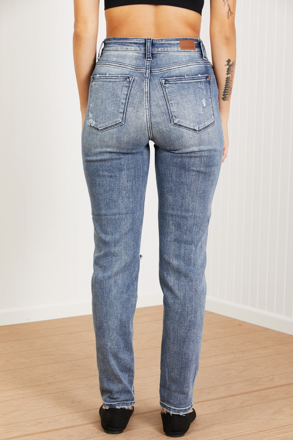 Judy Blue Gracie Mid-Rise Distressed Boyfriend Jeans